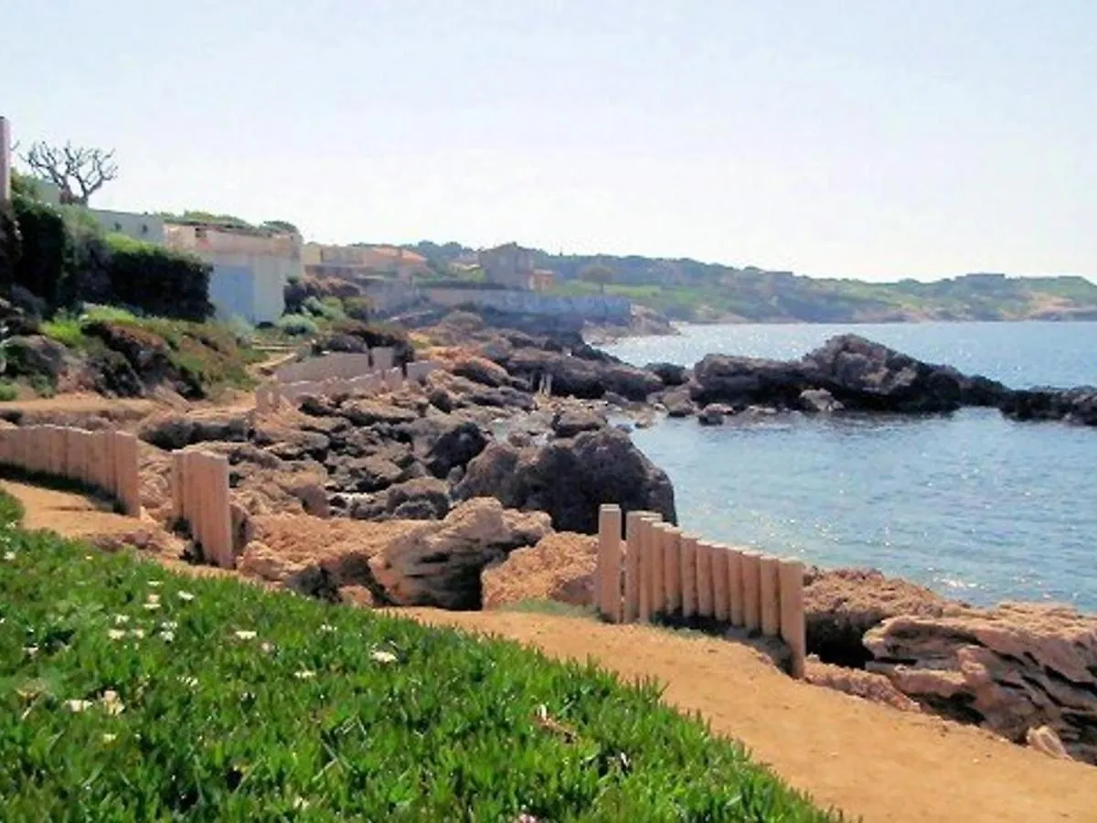 Charmant T3 Climatise Avec Parking, Piscine, Tennis, A 200M Des Plages Et Commerces - Fr-1-316-21 Six-Fours-les-Plages 0*,  France