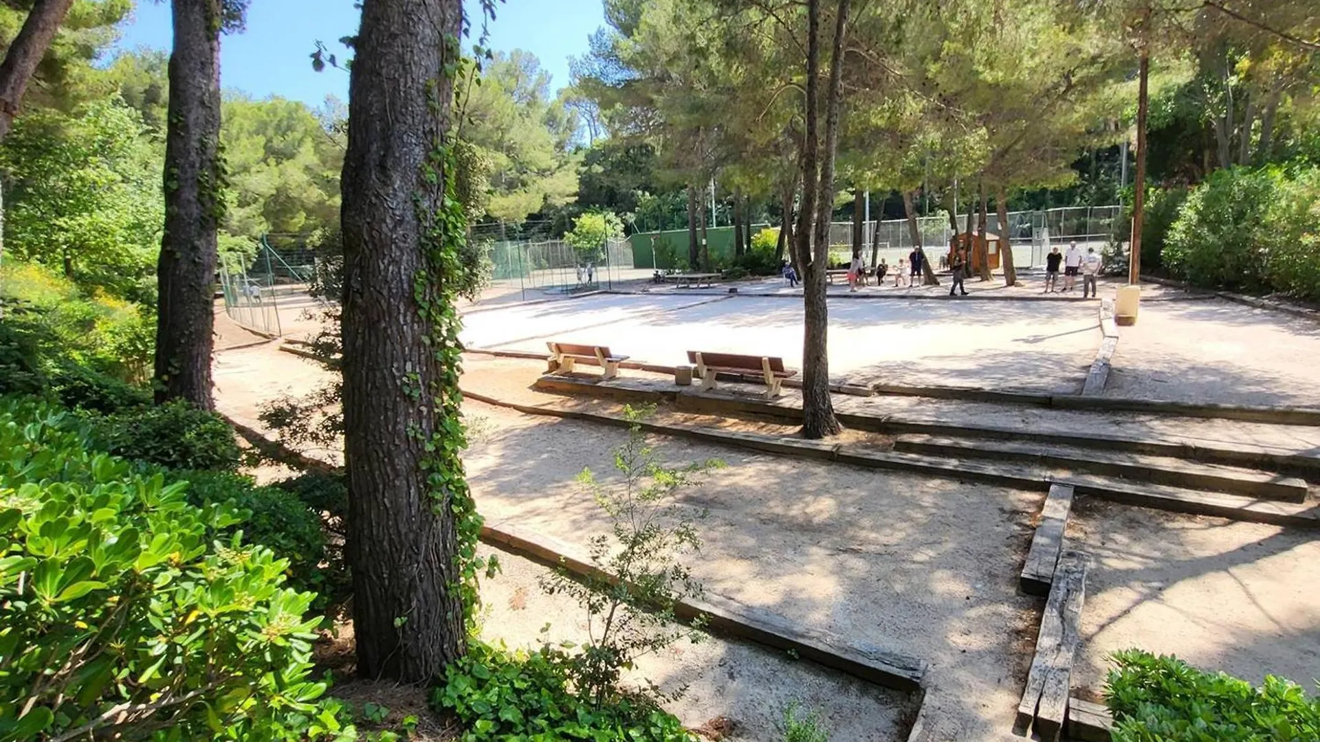 Charmant T3 Climatise Avec Parking, Piscine, Tennis, A 200M Des Plages Et Commerces - Fr-1-316-21 Six-Fours-les-Plages