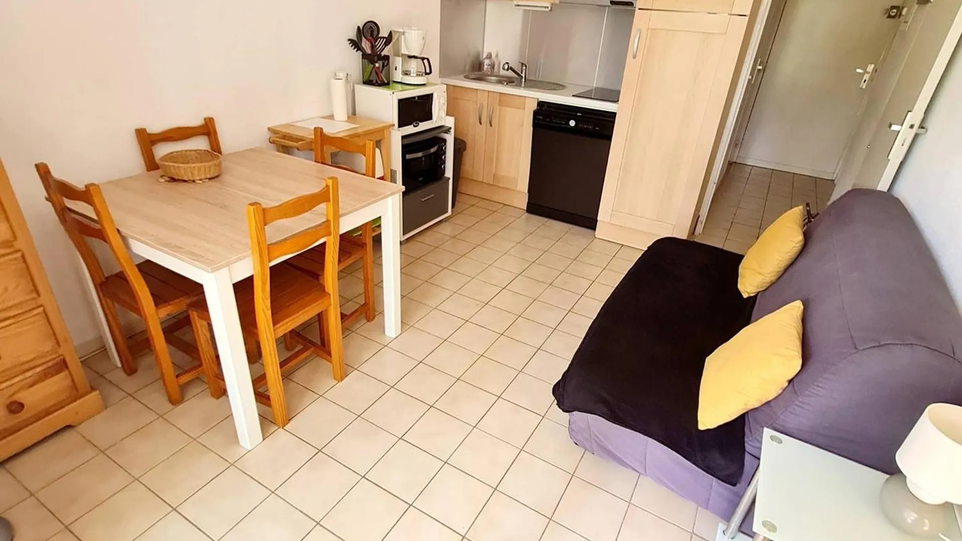 Charmant T3 Climatise Avec Parking, Piscine, Tennis, A 200M Des Plages Et Commerces - Fr-1-316-21 Six-Fours-les-Plages